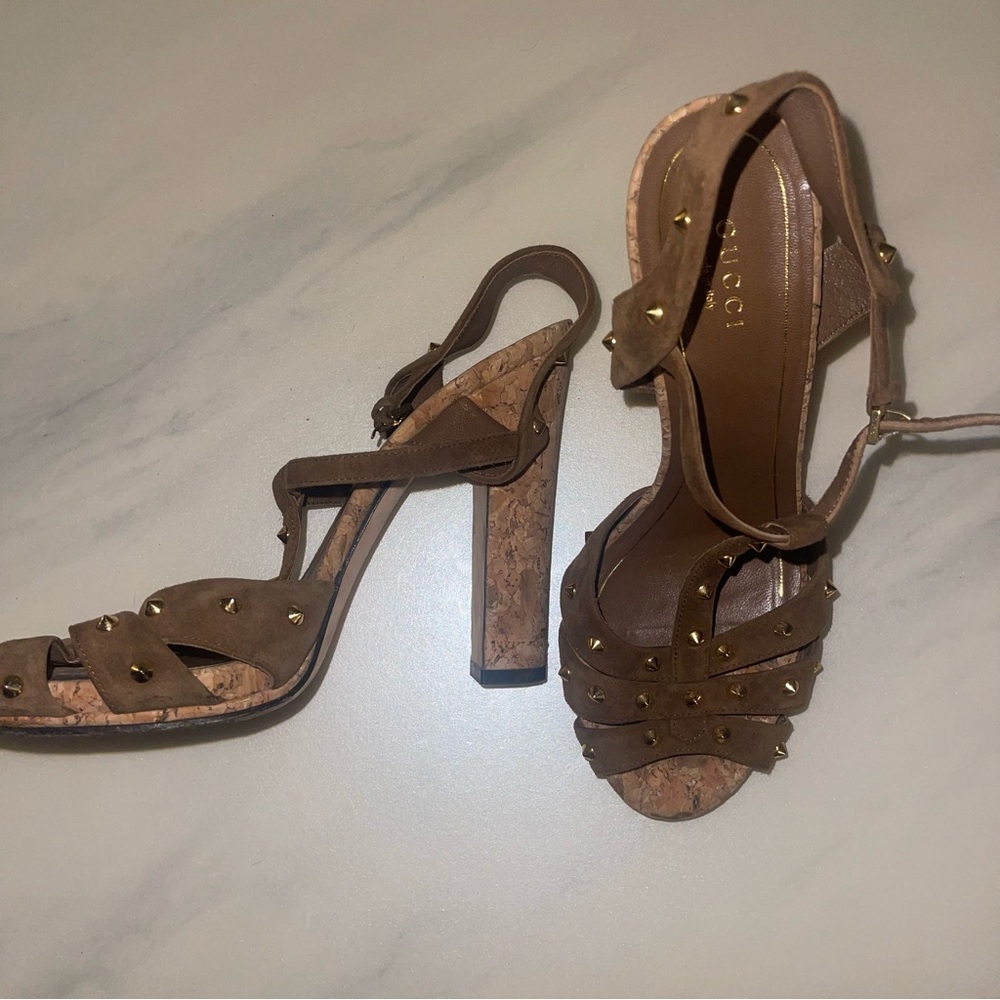 Gucci Brown Leather Heels with Buckle Closure